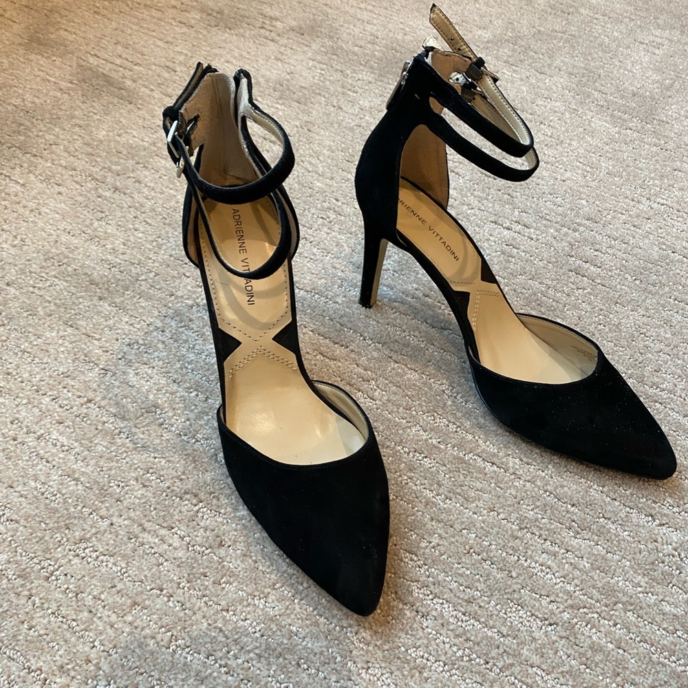 Adrienne Vittadini Two Strap Ankle Pump (Size 9.5)